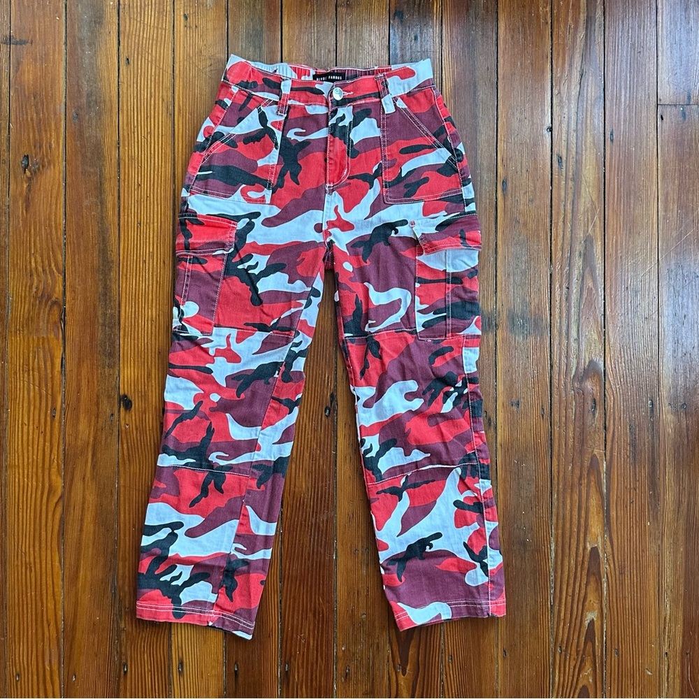 Almost Famous fire camo cargo pants Medium